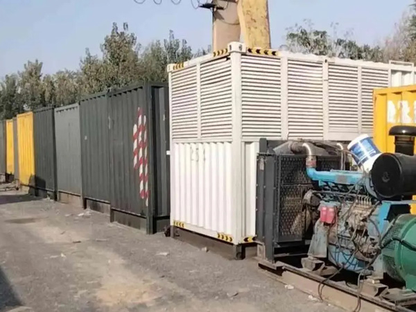 太子河200KW柴油发电机机组每小时油耗是多少?